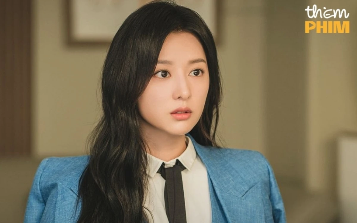 Diễn viên Kim Ji Won